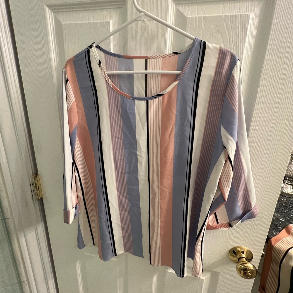 Women’s 3/4 sleeve top